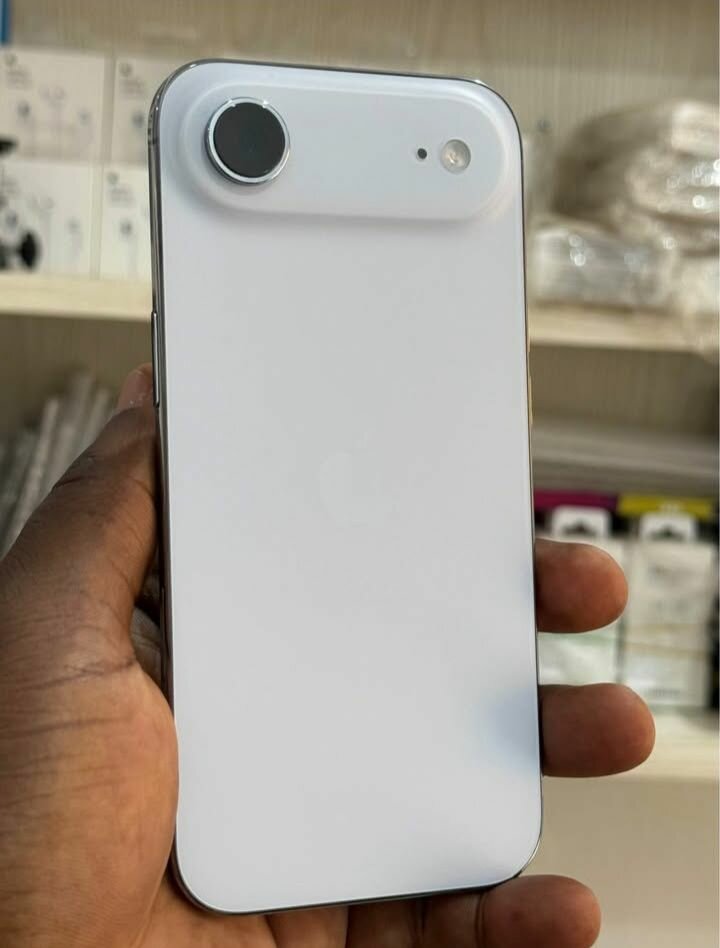 Apple iPhone modèle non spécifié blanc