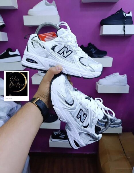 Baskets de sport blanches