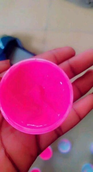 Crème de soin pour les lèvres