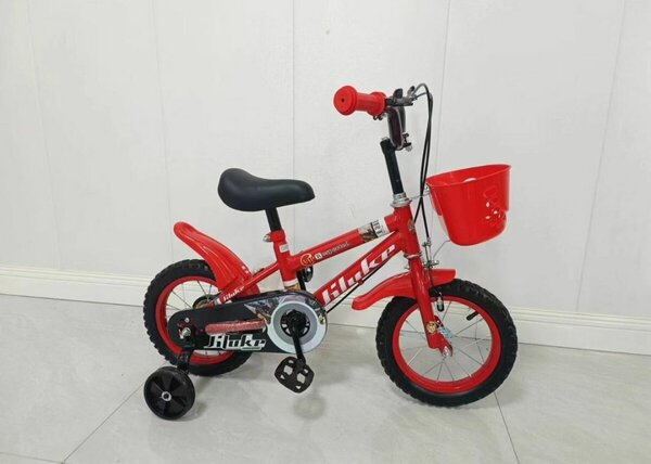 Vélo Enfant Rouge avec Panier