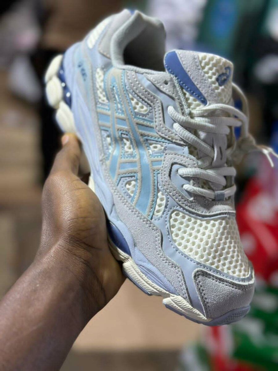 Chaussures de course Asics