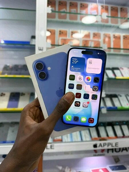 iPhone dernière génération bleu