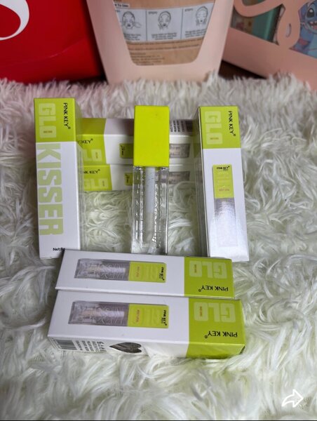 Gloss à lèvres brillant hydratant