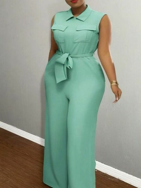 Combinaison élégante sans manches