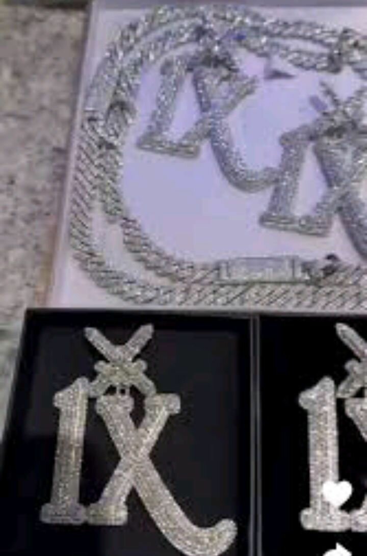 Collier personnalisé en lettres