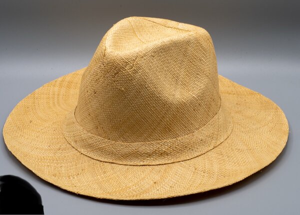 Chapeau en Raphia brute