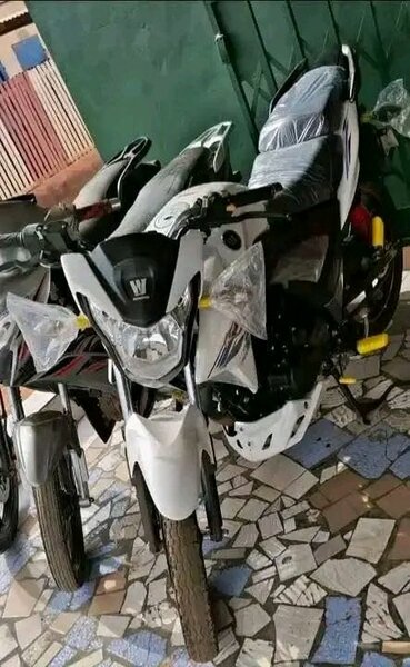 Moto Suzuki Gixxer neuve