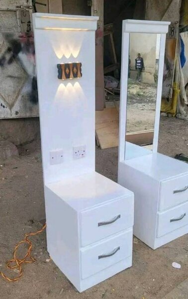 Panneau de maquillage LED avec miroir