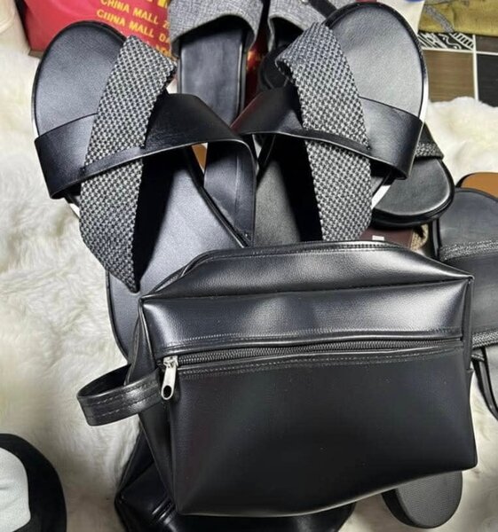 Sandales plates en cuir