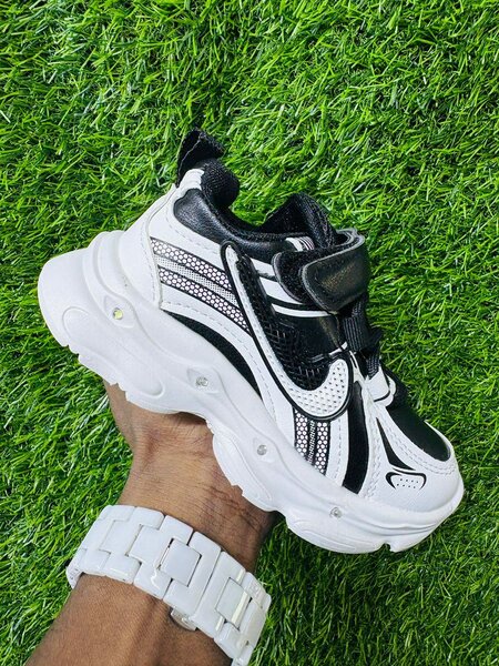 Baskets LED POINTURE: 19-30