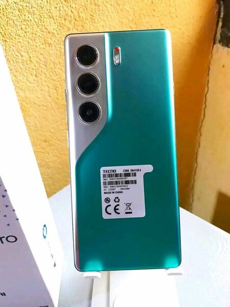 Tecno Camon 40 Pro Élite