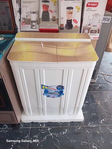 Machine à laver à double cuve