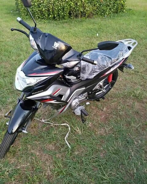 Nouveau scooter moto Honda noir