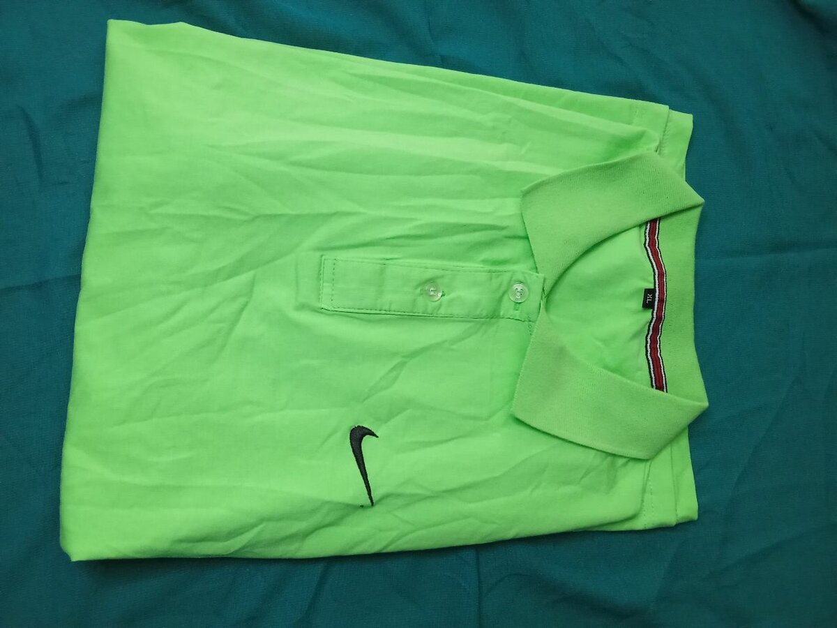 Polo vert pour homme