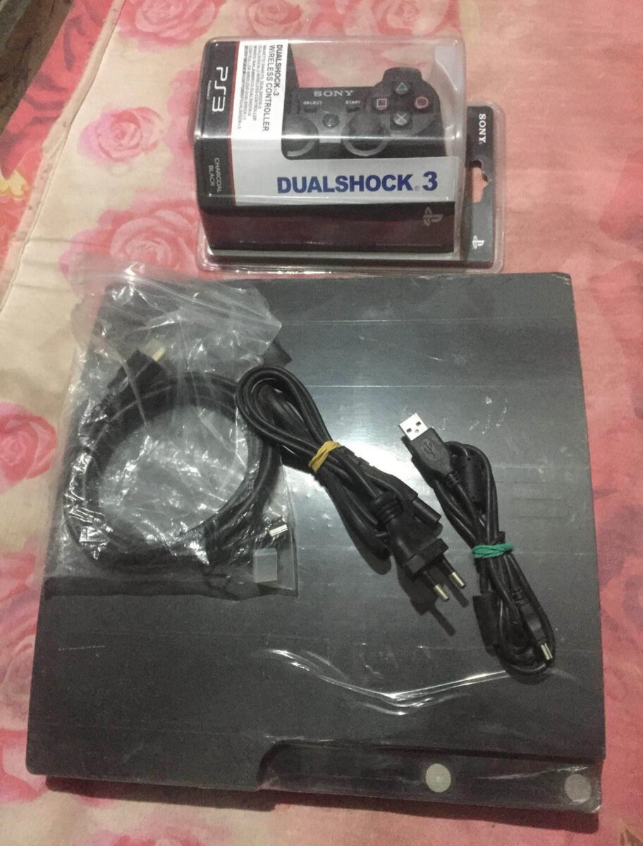 Console PS3 avec Manette Dualshock 3 - Accessoires Inclus