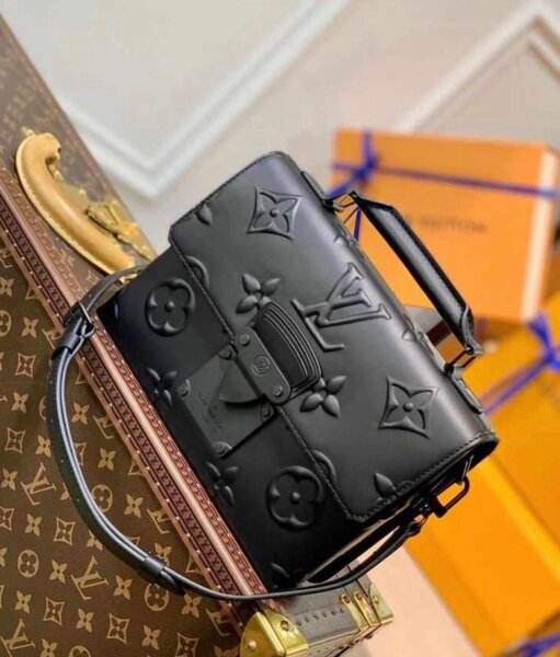 Sacoche Louis Vuitton