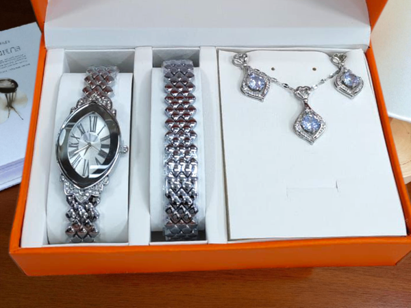 Coffret Bijoux Montre Élégant