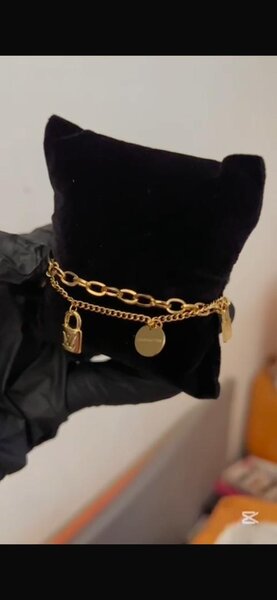Bracelets or avec pendentifs