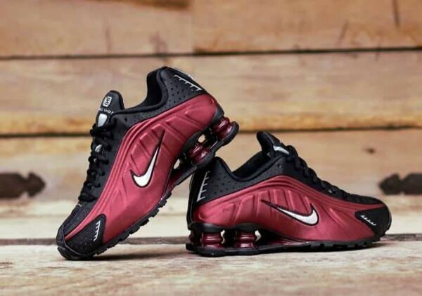 Nike Shox r4