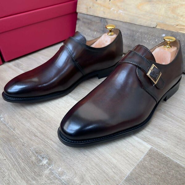 Chaussures habillées en cuir marron
