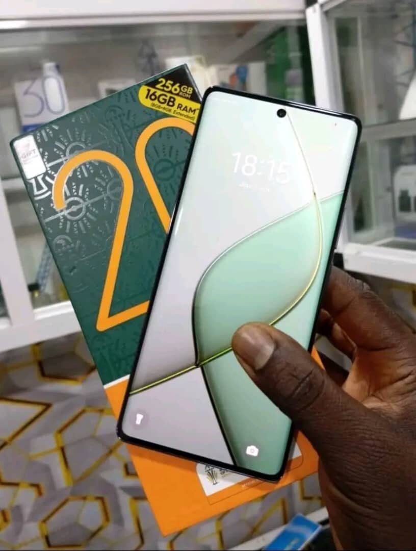 Smartphone Tecno 256GB 16GB RAM