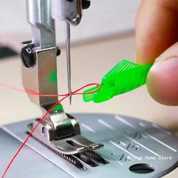 Enfile-aiguille pratique