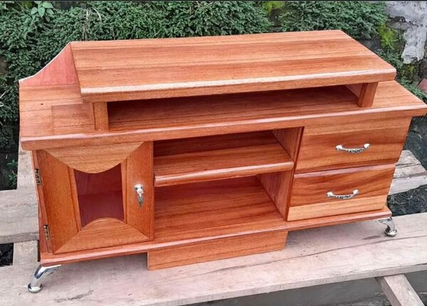 Meuble de Rangement en Bois pour la Maison