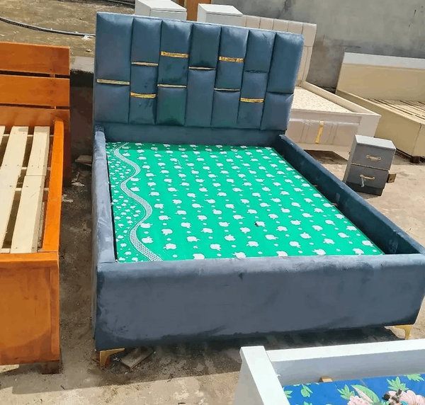 Lit double en simili cuir bleu avec matelas