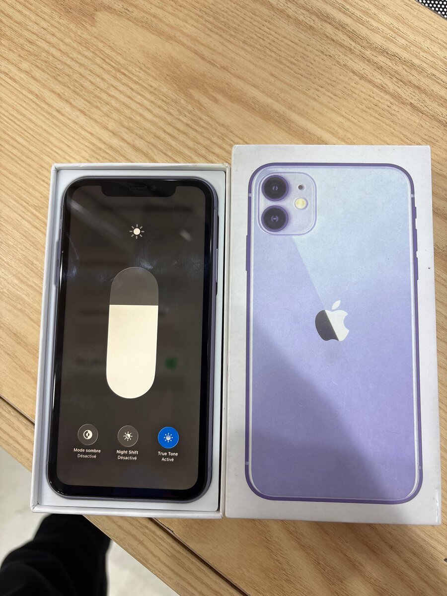 iPhone 11 128giga Quasi neuf