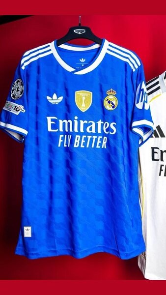 Maillot de foot bleu réal 2026