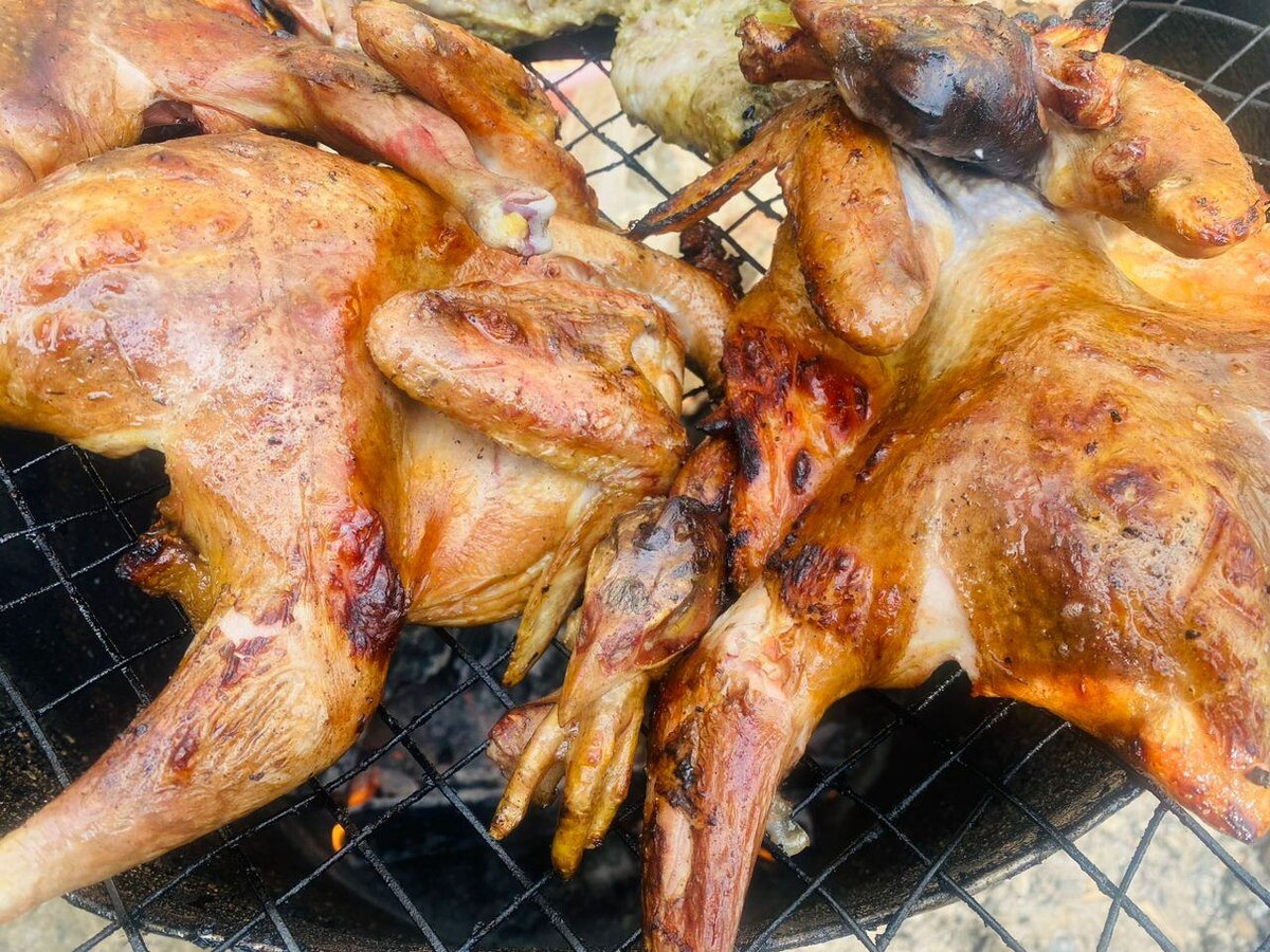 Pintade chaire locale fumée