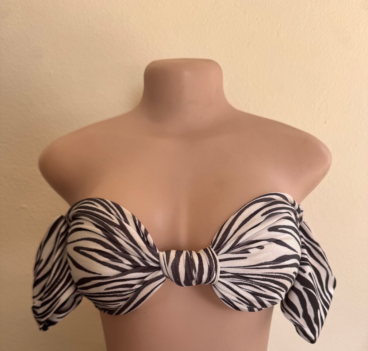 Haut bikini imprimé zèbre et bleu