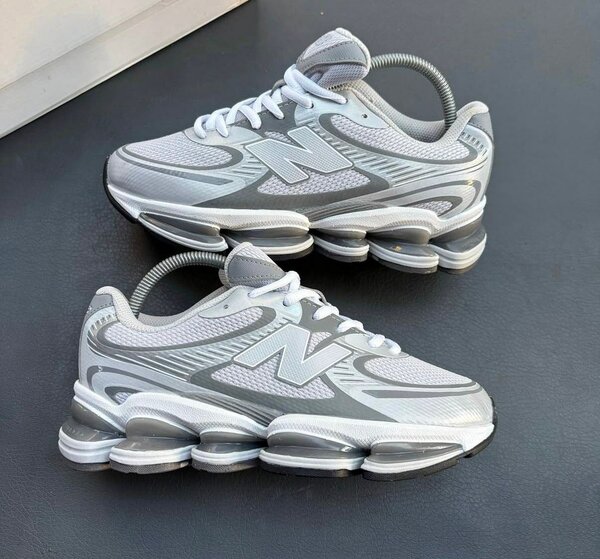 New balance 2000