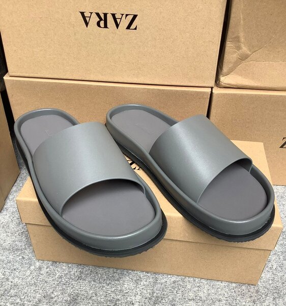 Claquettes Zara confort