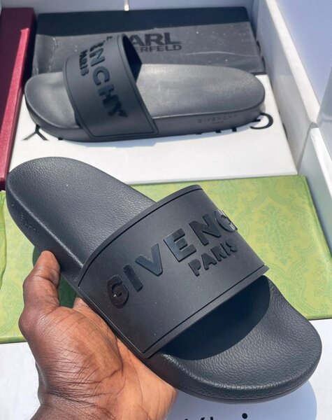 Sandales de marque tendance