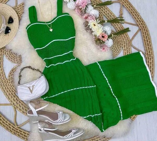 Ensemble de robe courte deux pièces en maille