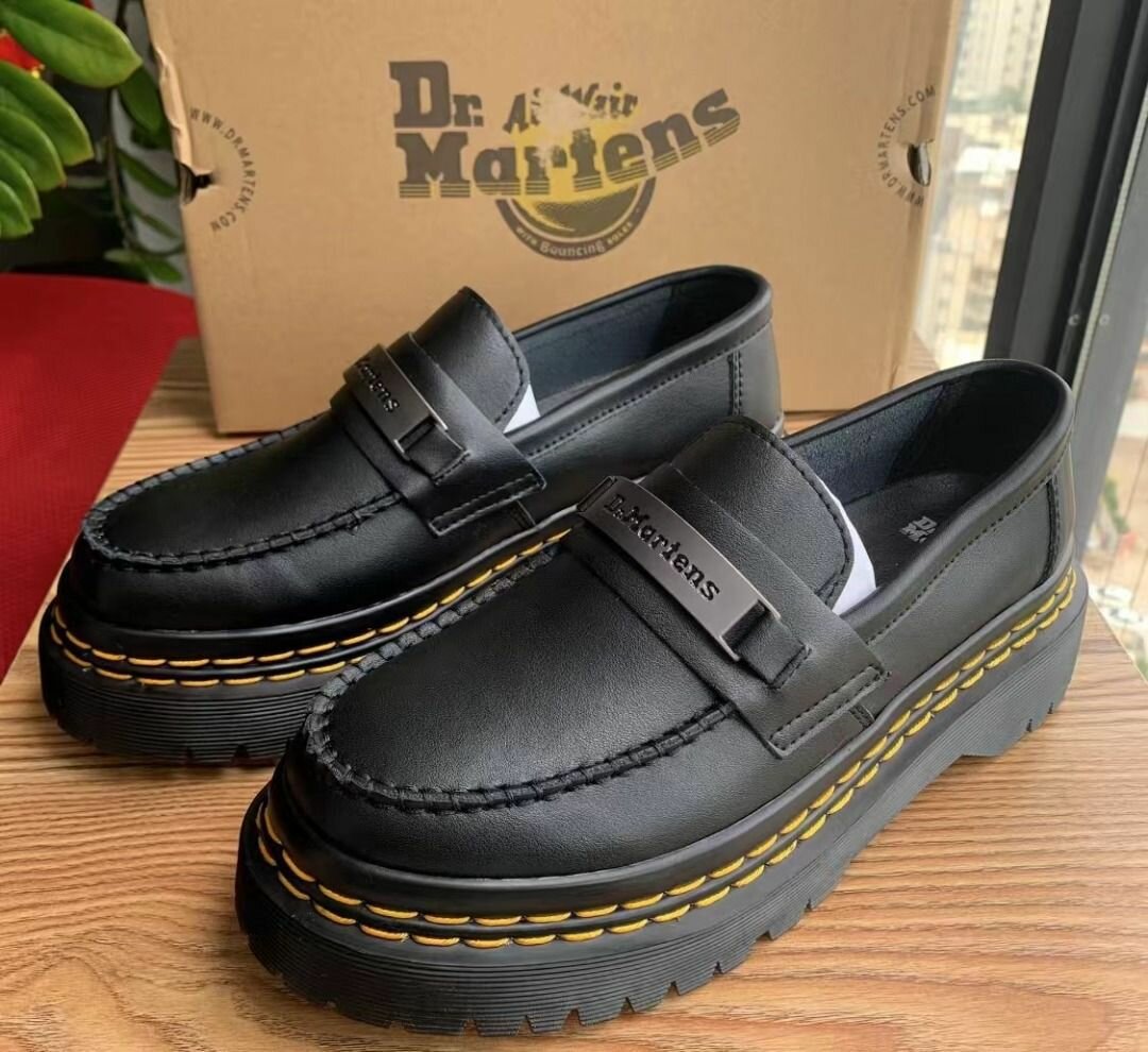 Loafers Dr. Martens cuir noir