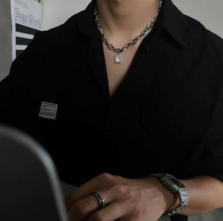 Collier chaîne élégante homme