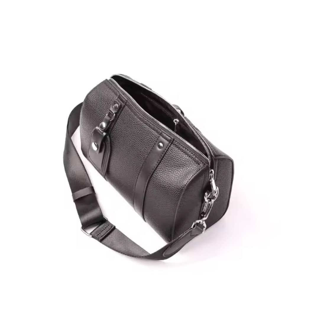 Sac bandoulière noir élégant