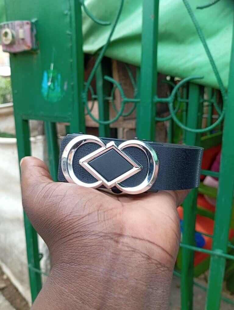 Ceinture élégante semi cuir