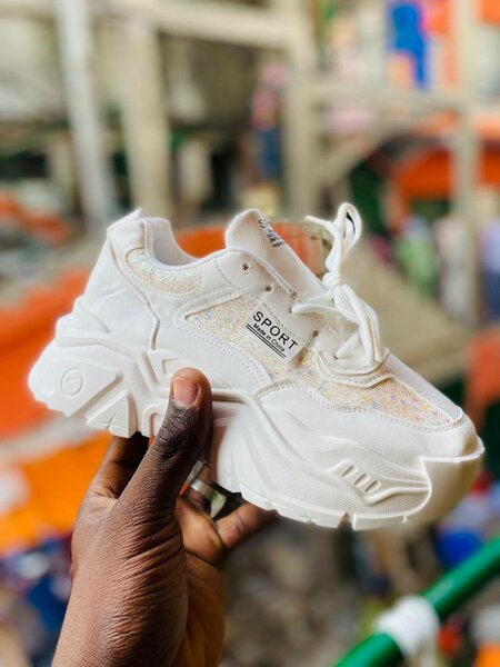 Baskets blanches sport