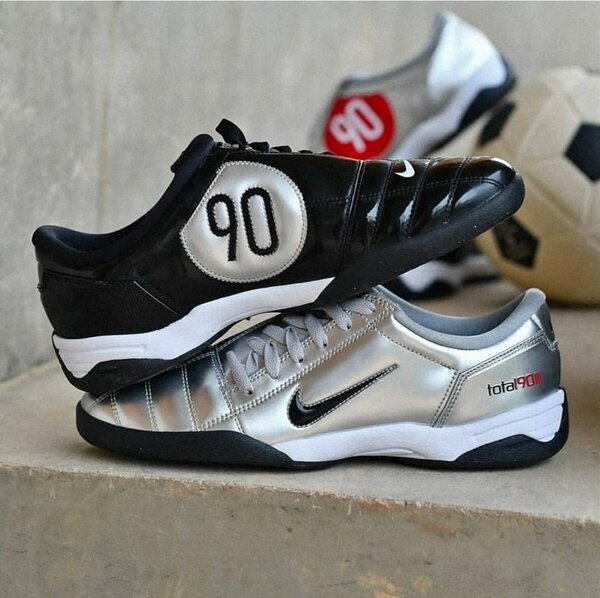 Nike total 90 sp