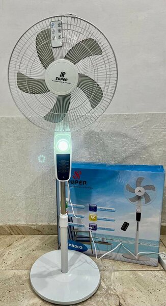 Ventilateur sur pied Super