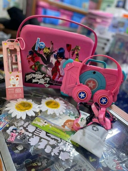 Valisette enfant héros rose