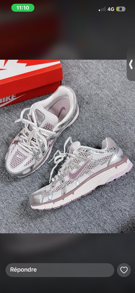 Nike Baskets Femme Argentées