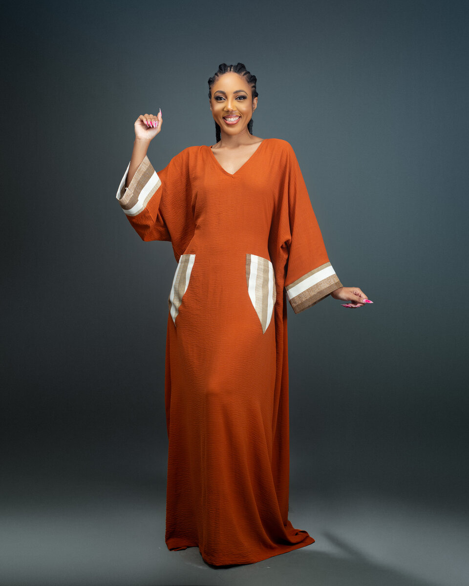 Robe longue élégante avec nœud