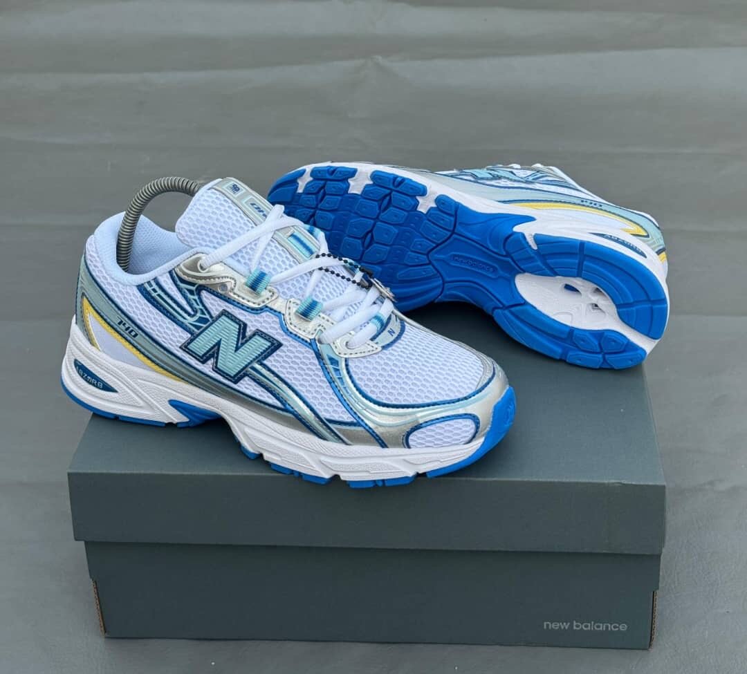 New Balance Enfants 2002