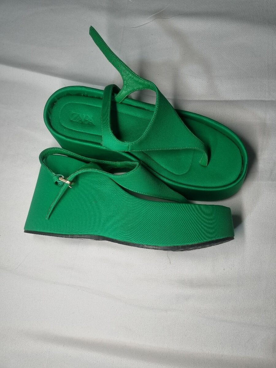 Sandales plateforme verte chic