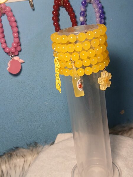 Bracelet coloré avec charm