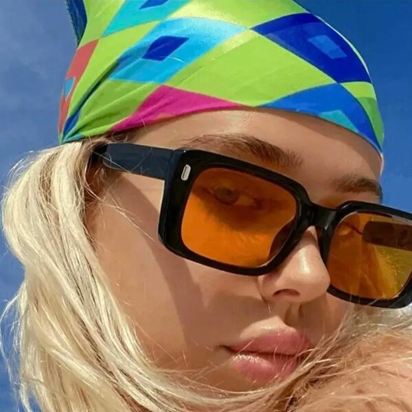 Lunettes de soleil rétro